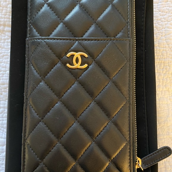 NEW 2019 CHANEL MATELASSE LAMBSKIN BLACK WALLET - Picture 2 of 6